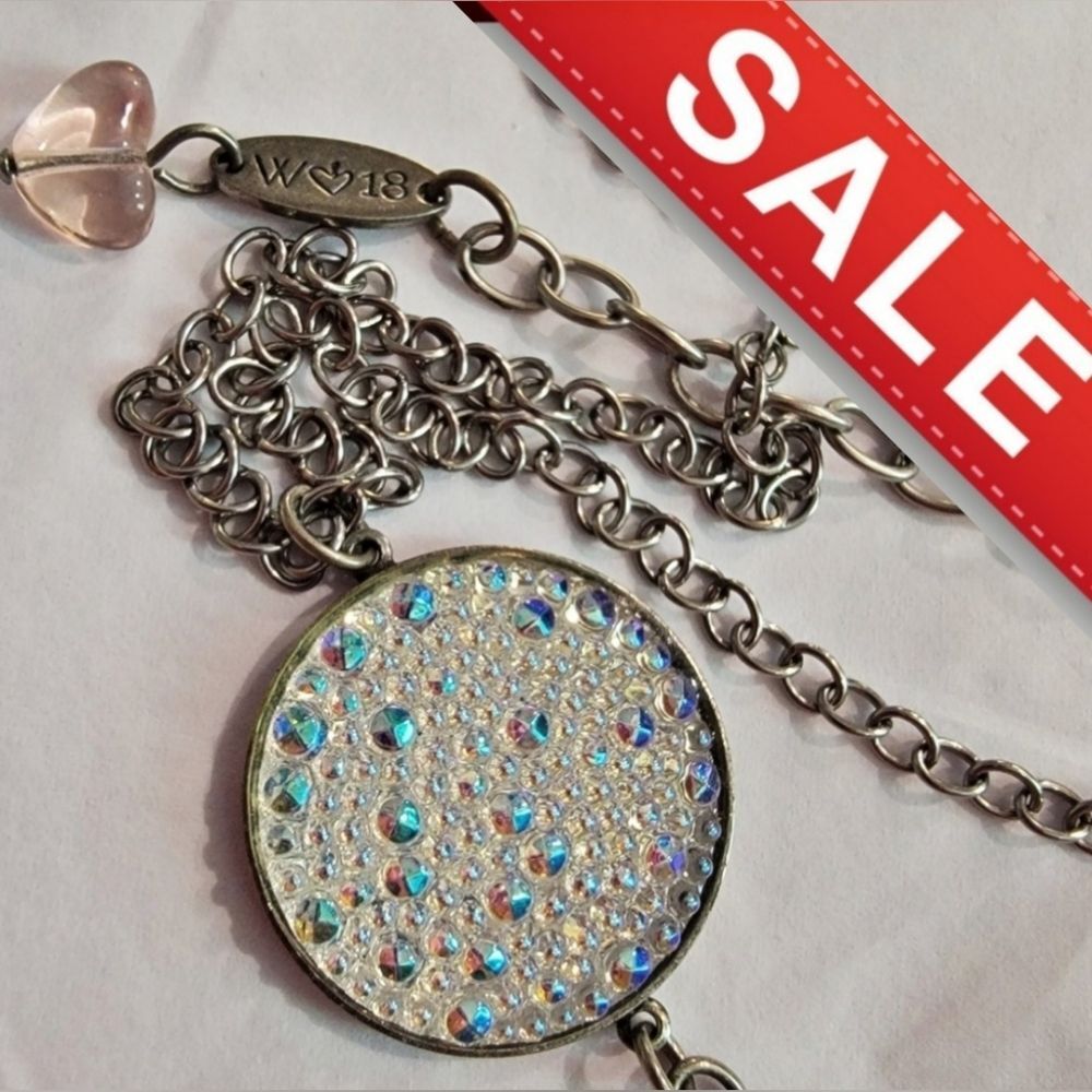 #Sabika Winter '18 Swarovski Crystal Round Pendant Necklace Heart-Stamped Back